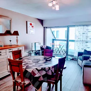 Apartamento Le City, Centre Ville, Wifi Petit Parking Linge En Option, Vannes